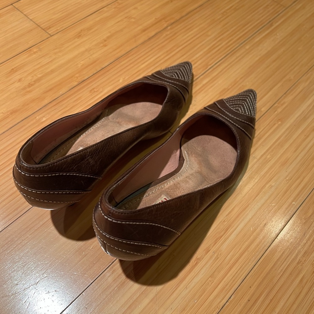 Brown leather Marni kitten heels